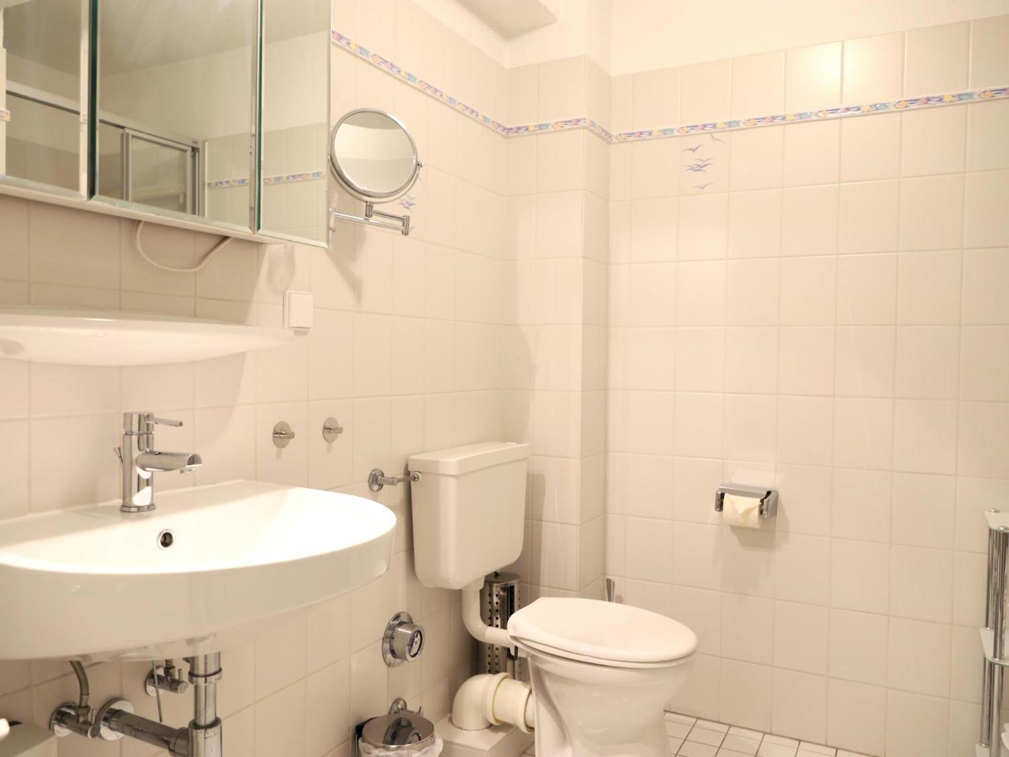 Ruhig Gelegenes Haus Am Ortseingang Von Wenningstedt Apartman Kültér fotó